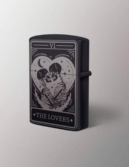 Benzin Metallfeuerzeug mit Gravur "Tarot Liebe"