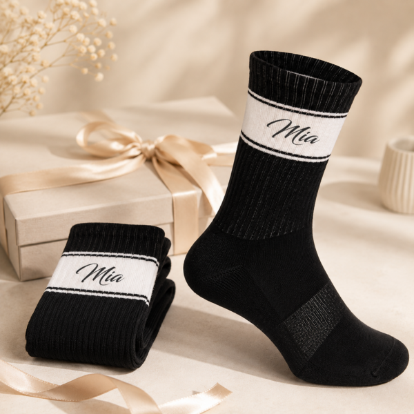 Socken personalisiert mit Wunschtext oder kleinem Bild – 7 Farben