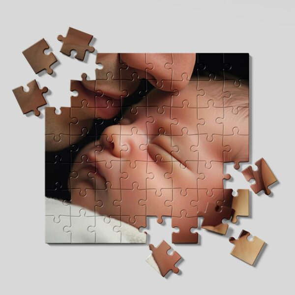 Teilweise zusammengesetztes Fotopuzzle mit einem persönlichen Familienmotiv
